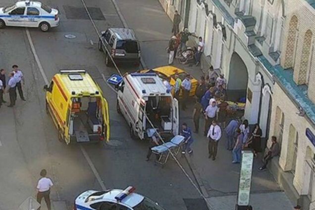 Таксист протаранил толпу в Москве: что с пострадавшей украинкой