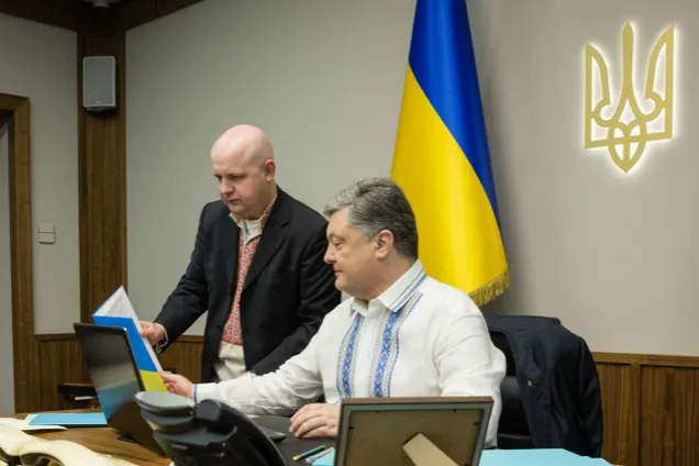 Помощник Порошенко рассказал о его уникальной работоспособности