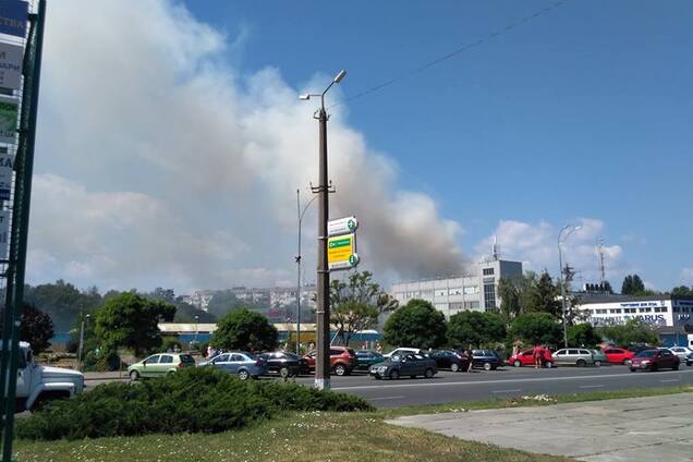Під Києвом загорілася багатоповерхівка: оголошено евакуацію