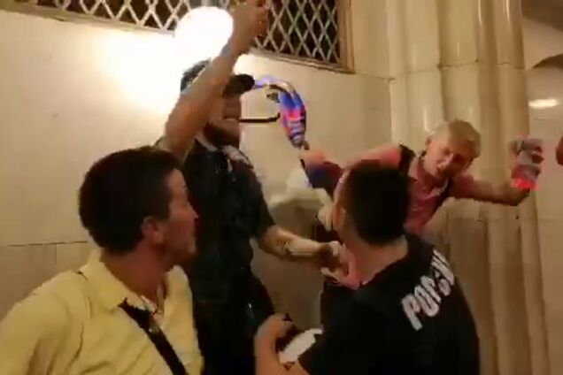 П'яні російські вболівальники трощили метро після перемоги збірної на ЧС