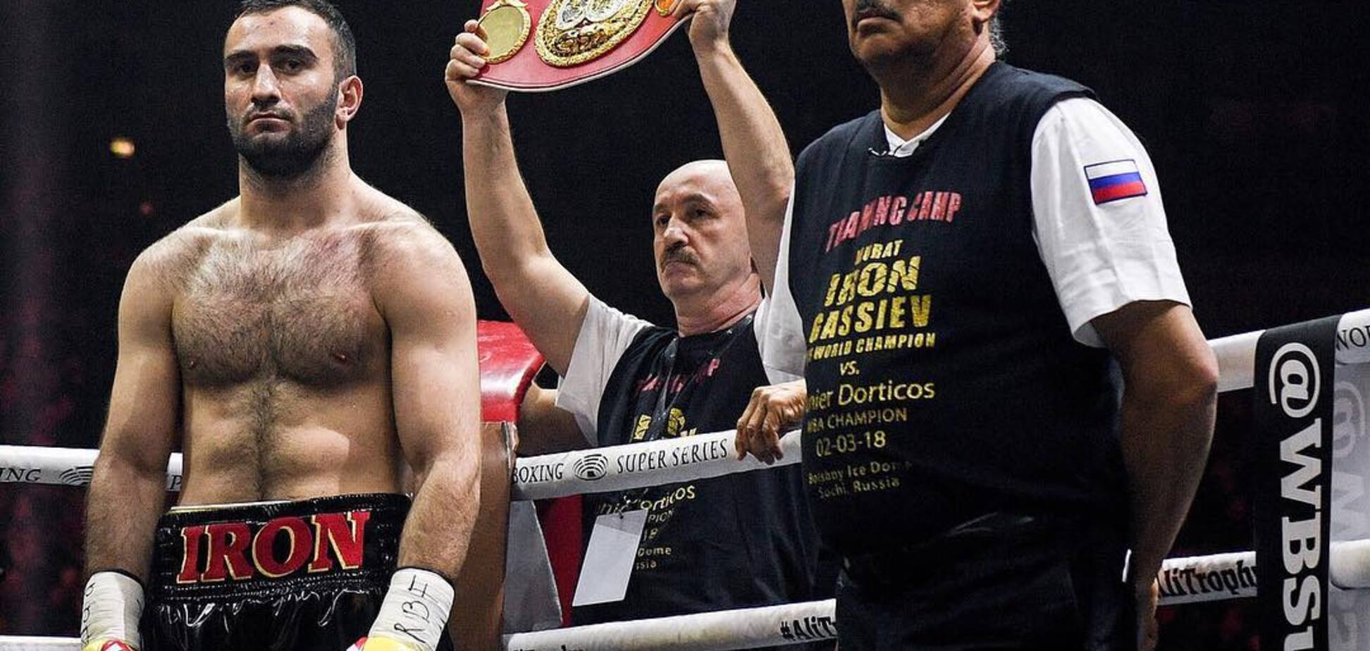Російський боксер Гассієв зганьбився в ході підготовки перед боєм з Усиком