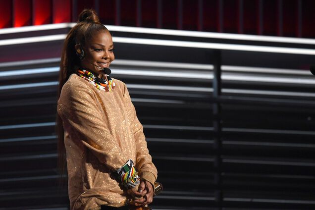 Джанет Джексон взяла маленького сына на похороны своего отца