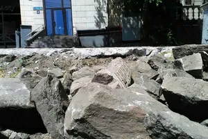 У центрі Маріуполя розкопали старе місто