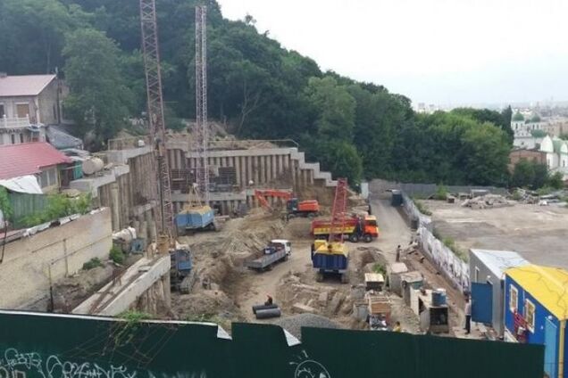 Стройка отеля на Андреевском в Киеве: принято новое решение