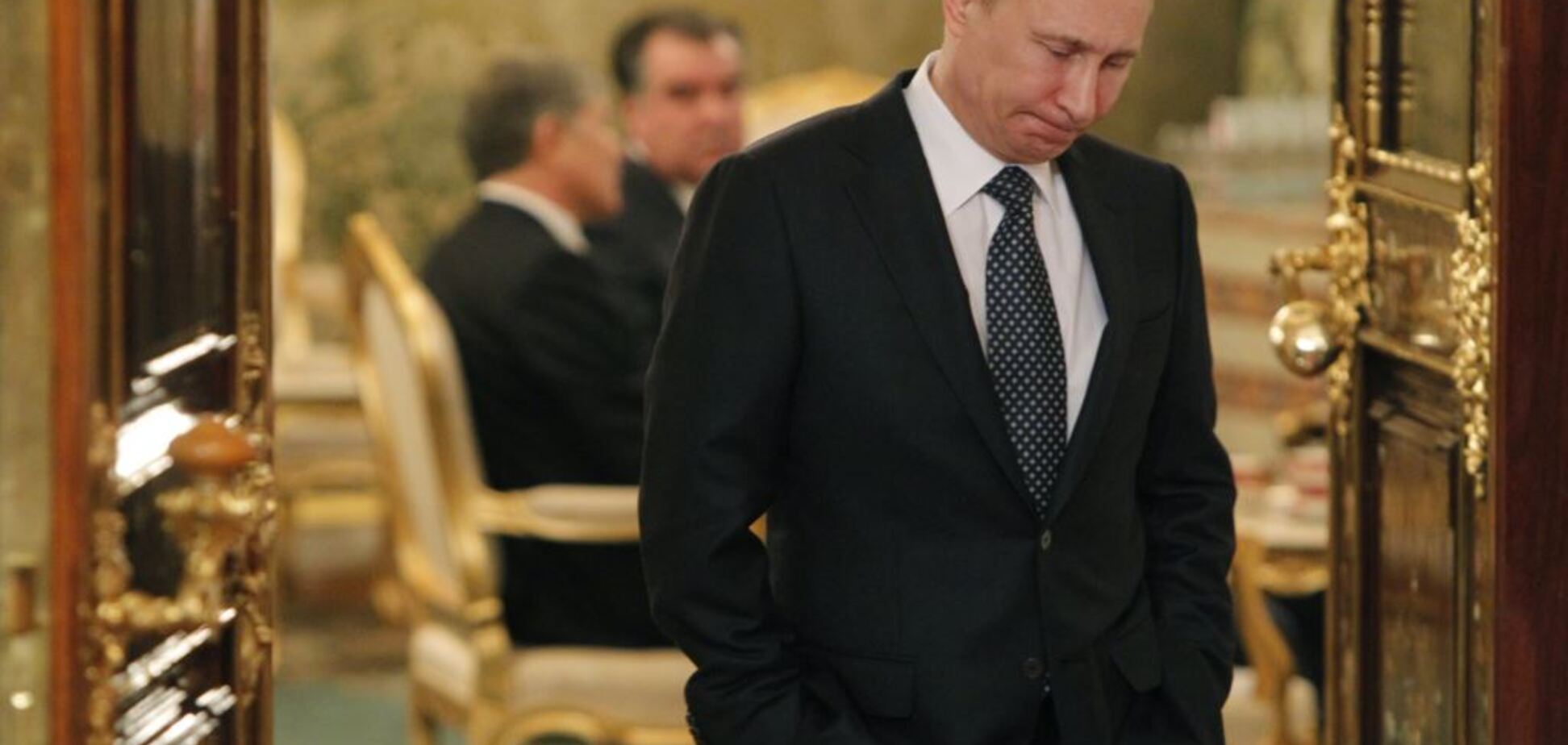 Мінімум за 5 років: рейтинги Путіна і Медведєва рекордно обвалилися, названа причина