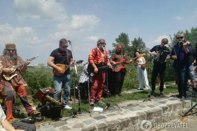 В Киеве напали на Бориса Гребенщикова: видео инцидента