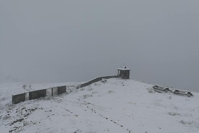 'Це що, розіграш?' З'явилася реакція українців на сніг посеред літа