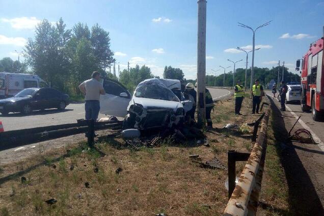 Погибли все: на трассе Днепр-Кобеляки произошло страшное ДТП