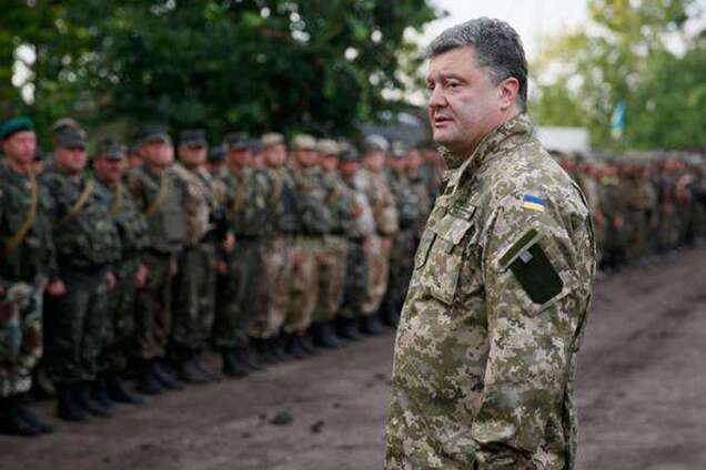 Порошенко назвал 'первый приоритет' по Донбассу