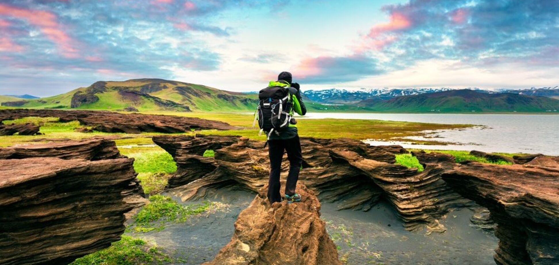 'Все космічно дорого': Дудь розповів про поїздку в країну льоду і вогню