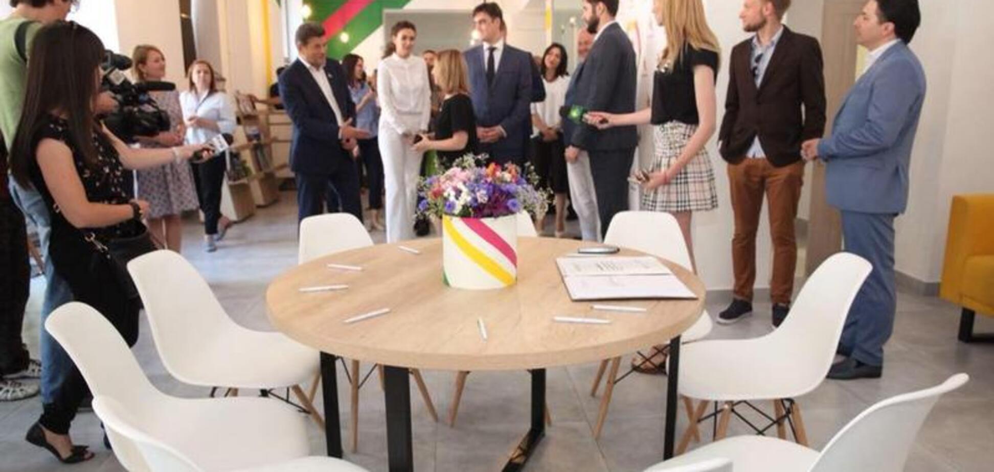 В Запорожье открыли туристический центр: фото