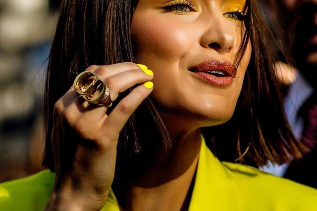 Белла Хадід топлес знялась для Vogue