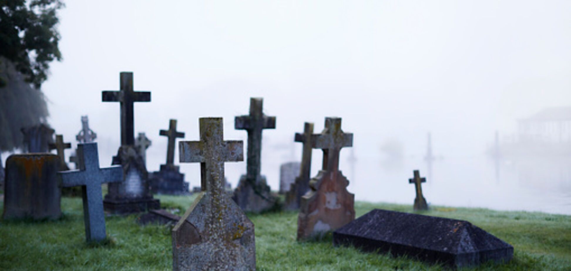 'Тела в кучу сложены': украинка поделилась кошмарным опытом похорон