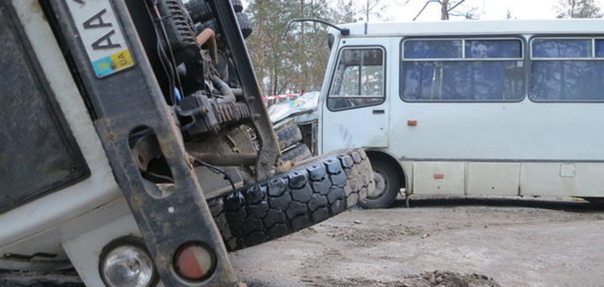Как выбрать самое безопасное место в транспорте: появились схемы