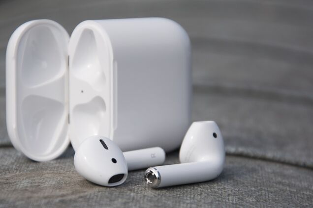 Apple AirPods 2: нашумевшие наушники выпустят в 2019 году