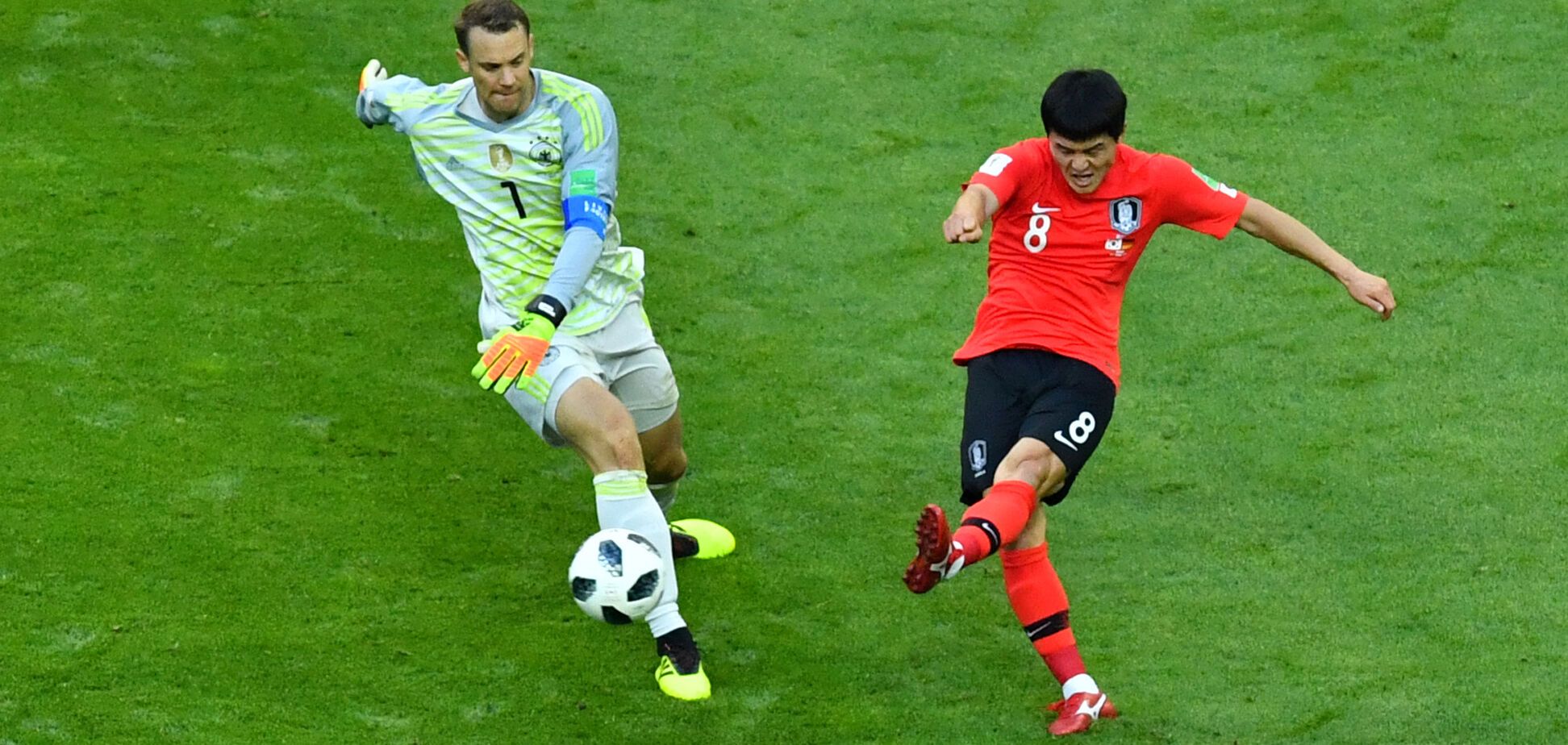 Шовковский подключился к травле сборной Германии и ее вратаря Нойера