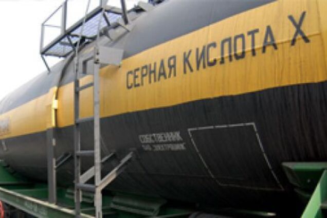 Взлетит доллар и упадет производство: чем украинцам грозят квоты на серную кислоту