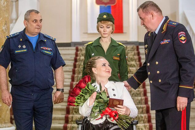 Частина "русского мира"? Українка отримала громадянство Росії за наказом Путіна