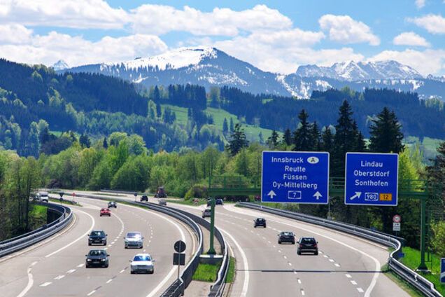 Под влиянием Запада страна стала жить значительно хуже