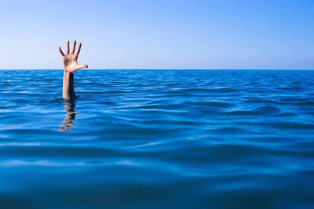 Хотите демократию? Стройте, но нам плевать на это