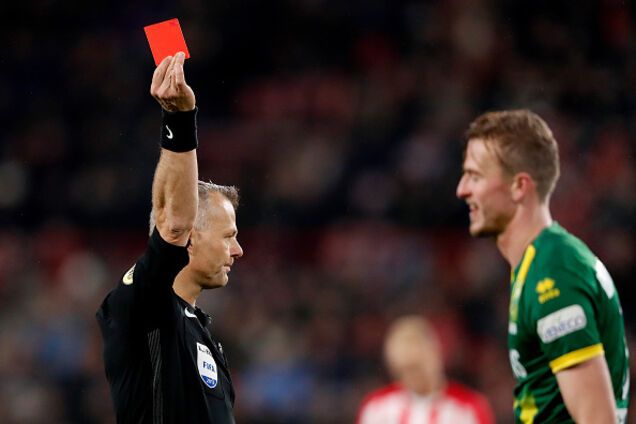 Матч Россия - Испания будет судить хозяин супермаркета