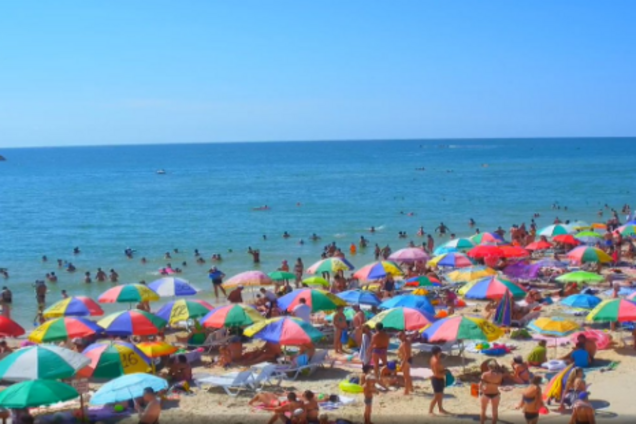 Заткнули Крым за пояс: украинские курорты показали, как должен выглядеть пляжный сезон