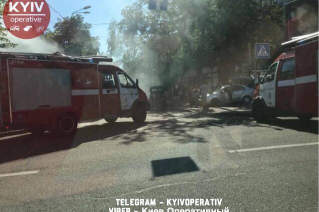 В центре Киева вспыхнули МАФы: опубликованы фото ЧП