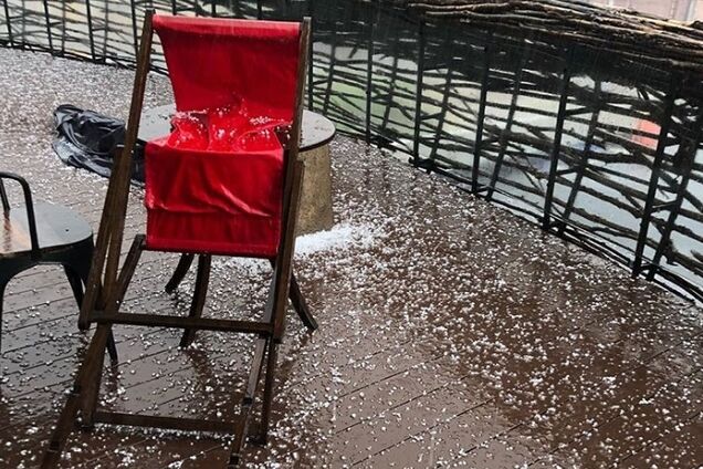 Львов накрыло редкое погодное явление: фото и видео