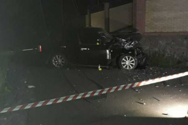 Під Києвом розстріляли джип кримінального авторитета: водій загинув