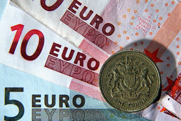 В Украине резко подорожал евро
