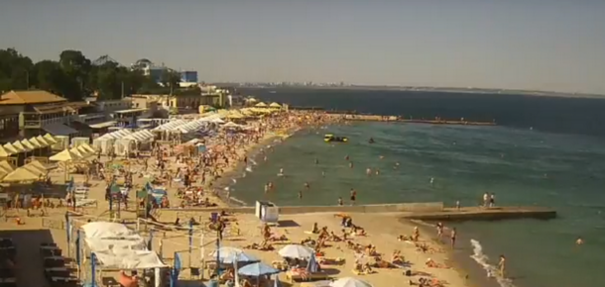 Заткнули за пояс: Одеса показала Криму, як має виглядати пляжний сезон