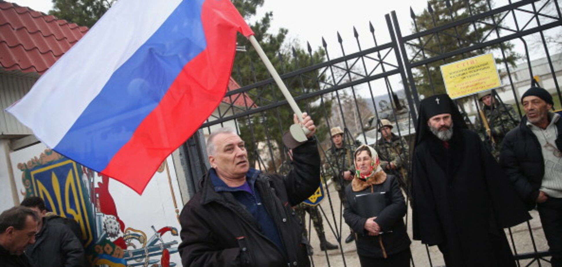 Не 'зелені чоловічки': свідок розповів, хто захоплював військові частини в Криму