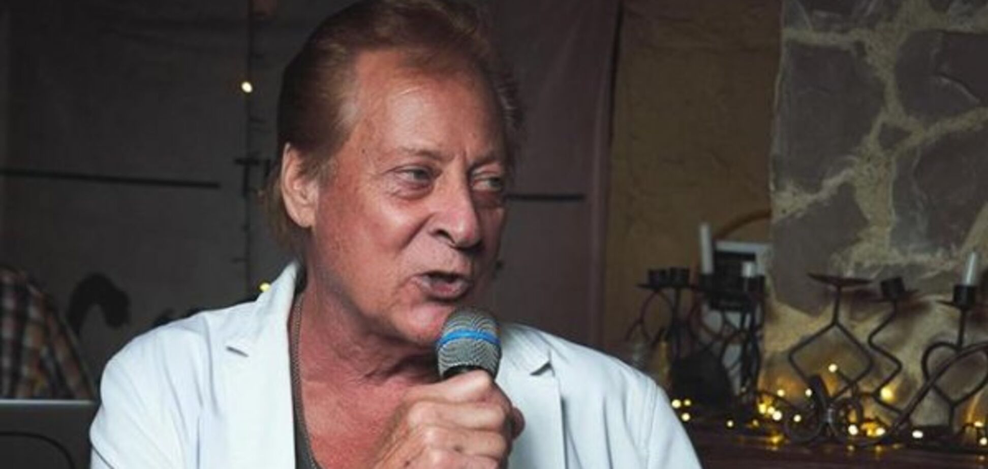 Все лицо в крови: в центре Одессы избили ученика Фрэнка Синатры