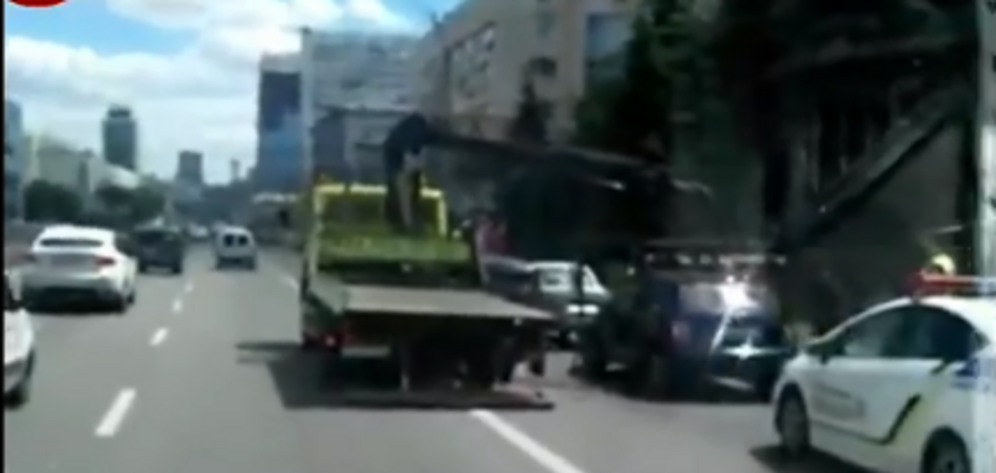 В Киеве объявили массовую борьбу с нарушителями ПДД: опубликовано видео