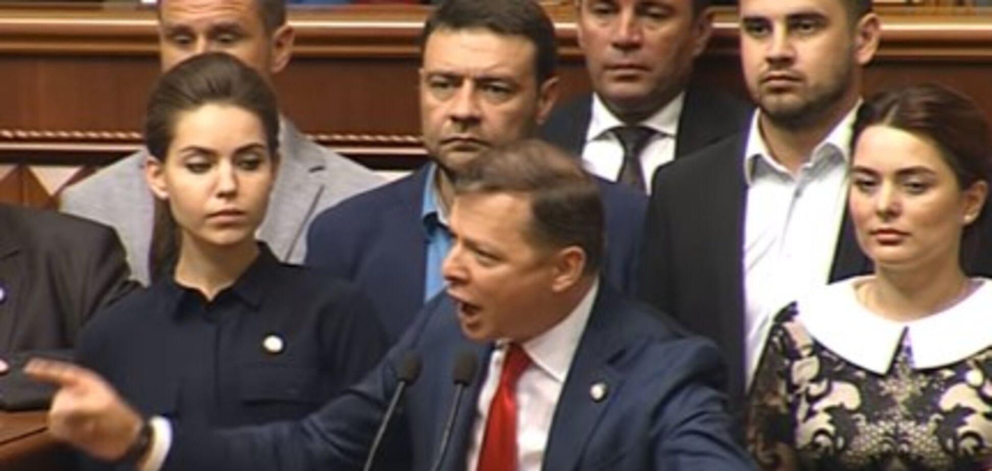 'Украинцы массово выезжают': Ляшко в Раде поднял ряд острых вопросов