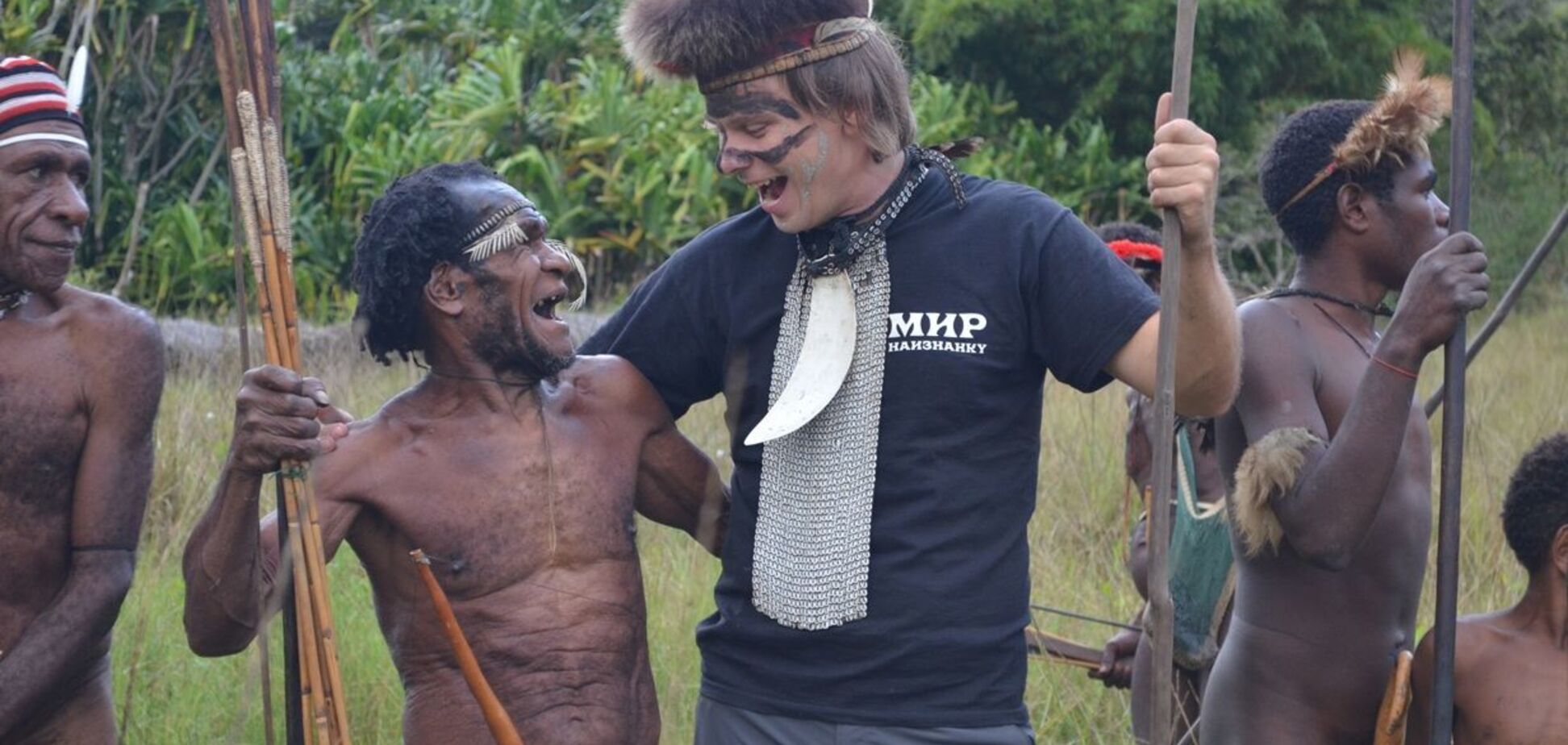 Известный телеведущий рассказал, как нашел бывших людоедов в Индонезии