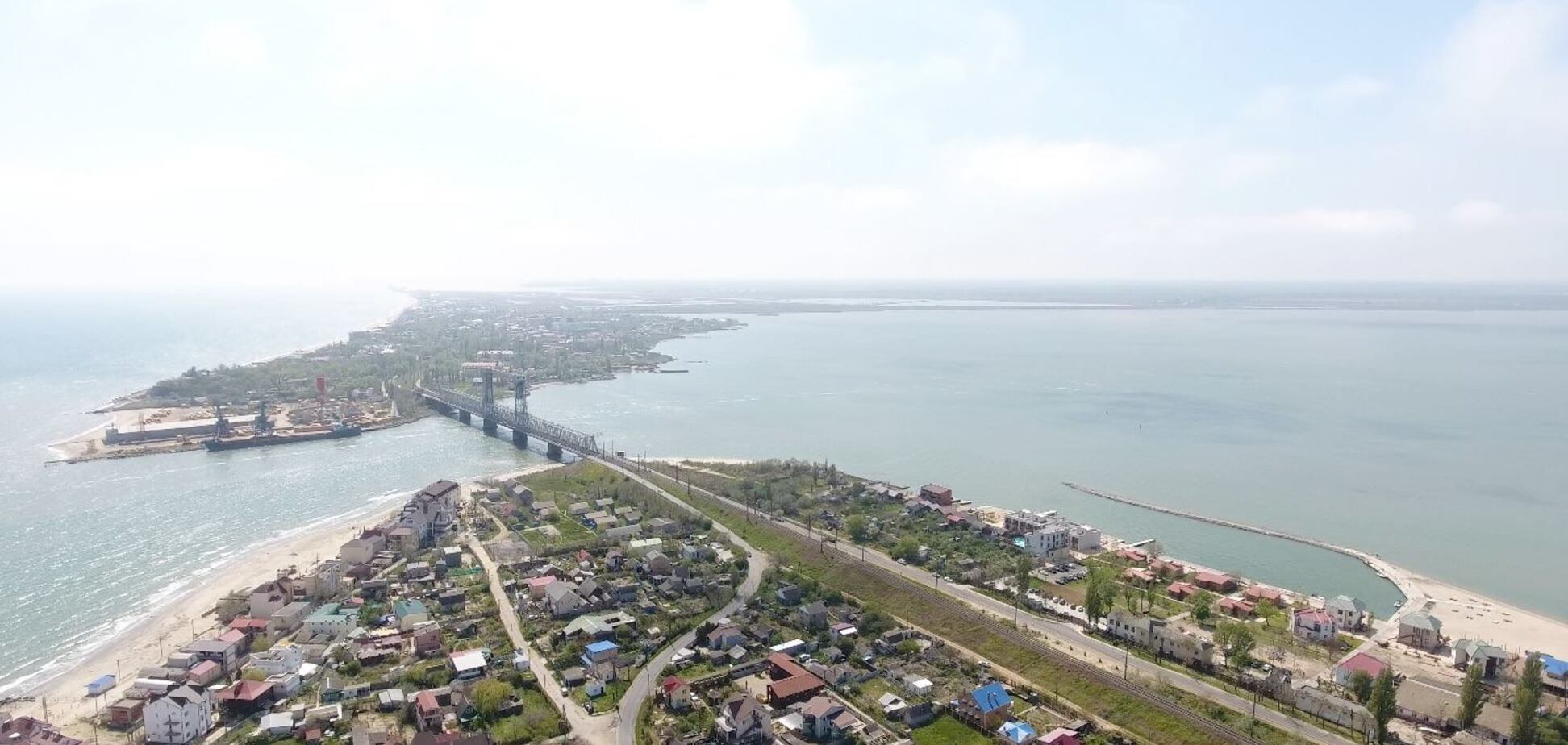 Затока з висоти: опубліковані приголомшливі фото