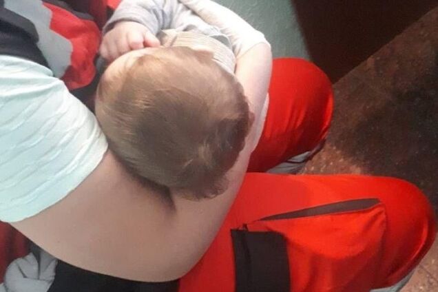 В Киеве засекли 'неадекватную' мать с младенцем: опубликованы фото