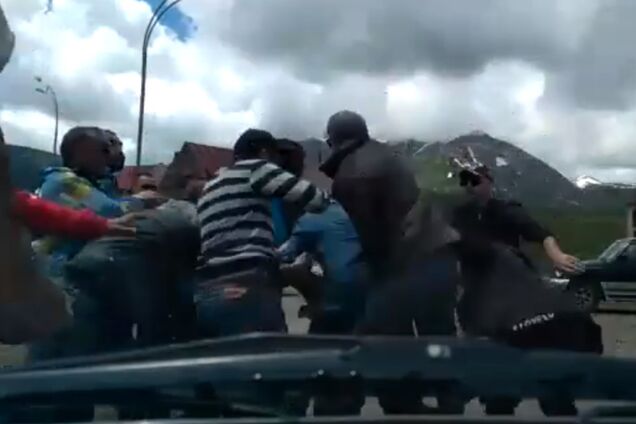 'Это моя земля!' В Грузии до полусмерти избили россиянина