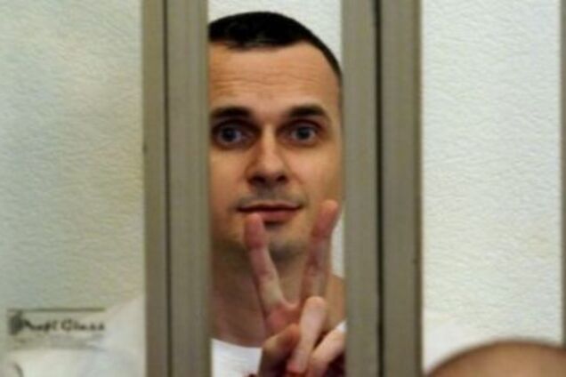 Закачивают коктейли: адвокат Сенцова рассказал о тюремном лечении