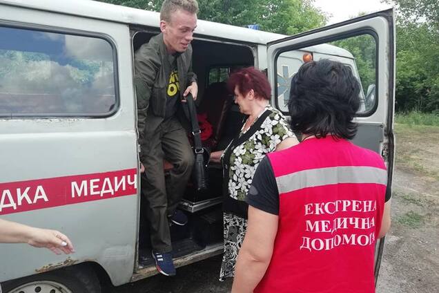 'Вийди на*рен, щеня!' Під Донецьком маршрутник накинувся на сироту