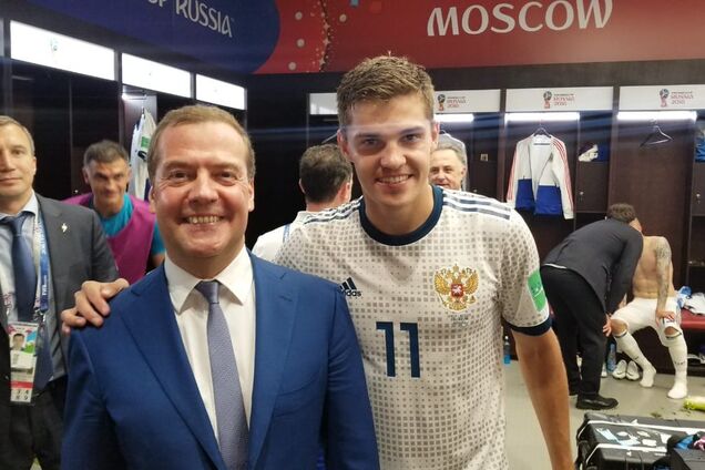 Медведева высмеяли за поступок после матча
