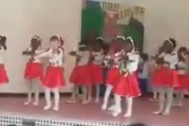 Афробандерівці: мережу 'підірвав' український танець дітей в Намібії