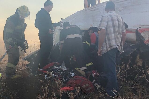 У ПАР розбився пасажирський літак: перші фото з місця трагедії