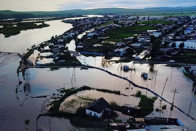 Прийшов апокаліпсис: у Росії затопило ціле місто. З'явилося відео