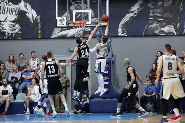 Баскетбольный сезон в Украине откроет исторический матч