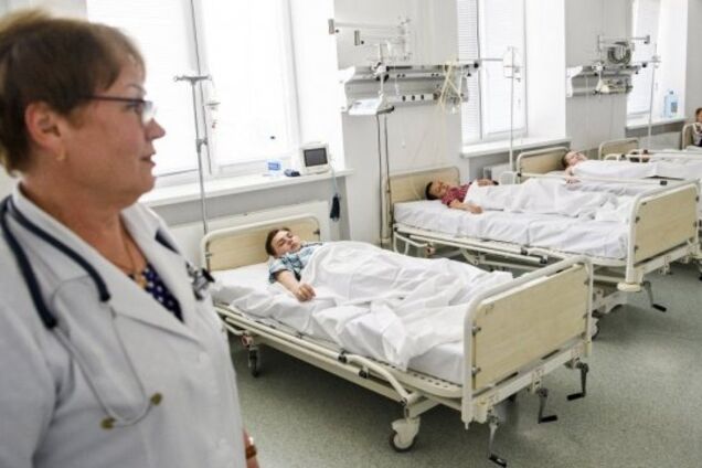 В Мариуполе после купания в море дети массово попали в больницу