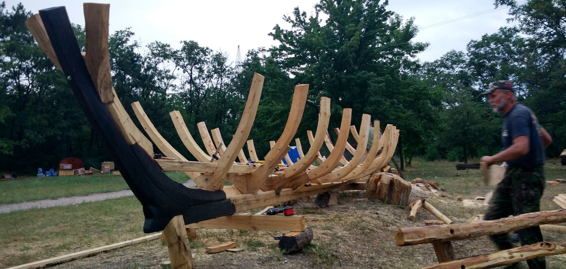 Дніпром курсуватиме бойовий багатовесельний корабель: фото