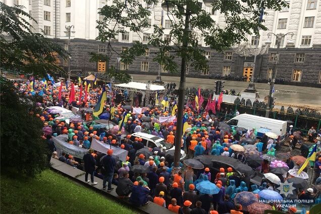 Авто на єврономерах в Україні: в МВС знайшли прихований нюанс