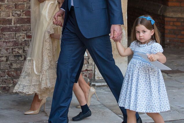 Трехлетняя принцесса Шарлотта поставила на место фотографов 